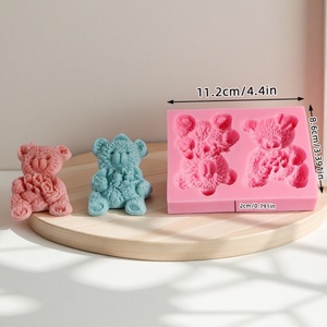 Moule en silicone 3D double ours pour bougies, idéal pour la fabrication de bougies parfumées et la décoration intérieure, vente en gros - Product Image 5