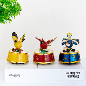 Offre Spéciale : Boîte à Musique Rotative Oiseau Porte-Bonheur – Cadeau d'Anniversaire <span class=keywords><strong>et</strong></span> de Saint-Valentin, Décoration d'Intérieur en Résine, Œuvre d'Art - Product Image 3