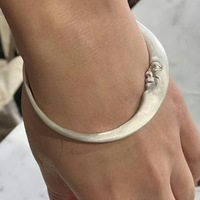 Bracelet ouvert en alliage plaqué or, motif étoile et lune, style coréen, tendance, mignon, bijoux de mode pour femmes, cadeau pour dames, vente en gros