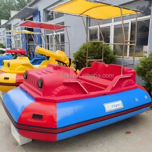 Stimulating water tank toy high-pressure water gun laser gun 3-person leisure sightseeing fiberglass bumper boat swan pedal boat
