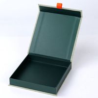 Boîte cadeau magnétique personnalisée avec logo pour bijoux, colliers et bagues, boîtes à bijoux carrées recyclables en velours/lin satiné