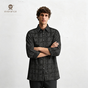 Camisa de <span class=keywords><strong>Hombre</strong></span> Gold Labyrinth 148cm Negra con Estampado Flock Estilo Cubano para Verano y Playa - Product Image 3