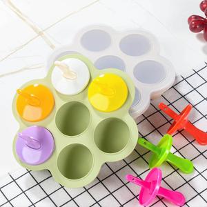 Molde de silicona de 7 cavidades para cubitos de hielo de 2 oz, apto para alimentos, sin BPA, con tapa a prueba de fugas y palo para alimentación de bebés con frutas o chupete. - Product Image 3