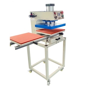 Impresora DTF de cama plana neumática de 2 estaciones usada para sublimación con tinta UV/solvente, automática de 6 ejes, 1 año de garantía, acrílica - Product Image 2