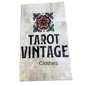 بطاقات التارو الإنجليزية القابلة للتخصيص لعام 2025 - مصنوعة من الورق مع تغليف صندوق ملون - Product Image 2