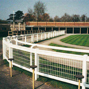 <span class=keywords><strong>Precio</strong></span> barato Uv Resistente Vinilo Caballo 3 Riel Durable Pvc Valla PVC <span class=keywords><strong>animal</strong></span> valla blanca PVC valla moderna - Product Image 3