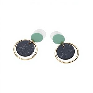 Nouvelles boucles d'oreilles créoles CIIK en résine acrylique géométrique, tendance, élégantes, unisexes, bijoux fantaisie, ensemble chic pour anniversaire ou soirée, pour femme - Product Image 6