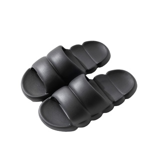 Dép lê Cloud Light Unisex nhẹ, đi ngoài trời, đi biển, dành cho thanh thiếu niên, đi bơi, màu đen - Product Image 2