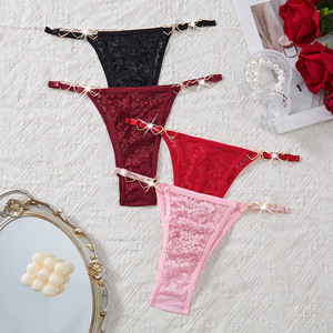 Novità 2024: <span class=keywords><strong>Perizoma</strong></span> Sexy <span class=keywords><strong>Rosso</strong></span> in <span class=keywords><strong>Pizzo</strong></span> Traforato a Vita Bassa, Traspirante e Senza Cuciture per Donne Mature - Product Image 2