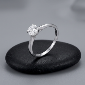 Nuevo Anillo de Compromiso y Boda Clásico para Mujer, de Lujo, en Plata 14K, con Diamante Cultivado en Laboratorio Certificado por IGI, Corte Brillante, Cuatro Garras, en Rodio - Product Image 1
