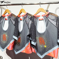 Haut court à manches courtes personnalisé pour filles, avec strass scintillants, pour la pratique du cheerleading, tenue d'entraînement pour les pom-pom girls