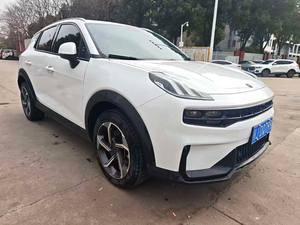Auto Usado 2023 Lynk & Co 06 Remix 1.5T Pro SUV <span class=keywords><strong>a</strong></span> Gasolina, Automático, Techo Panorámico, Exterior Blanco, Potente y Eficiente - Product Image 3