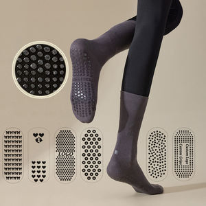 Kostenlose Probe und Design Logo Verpackung Kunden spezifische gepolsterte Pilates Socken Rutsch feste Terry Sole Yoga Socken - Product Image 1