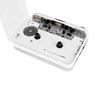 Reproductor de Casetes Retro Transparente con Convertidor USB MP3 y Conexión BT para Auto, Hogar y Estudio, con Función de Auto Reverse, Walkman Portátil - Product Image 2