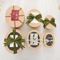 Boîte cadeau ovale en papier kraft alvéolé pour la Fête des Enseignants, avec ruban et carte de vœux, idéale pour la pâtisserie, les cadeaux de demoiselle d'honneur et les fêtes