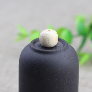 Cuentas de madera redondas de 8x9 mm con vetas de madera natural para la fabricación de pulseras - Product Image 4