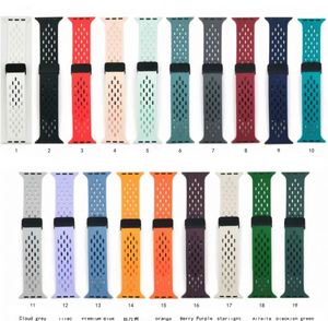 <span class=keywords><strong>Bracelet</strong></span> de remplacement en silicone à boucle magnétique pour <span class=keywords><strong>Apple</strong></span> <span class=keywords><strong>Watch</strong></span> Iwatch S10 S9 S8 S7 Ultra 3 2 <span class=keywords><strong>SE</strong></span> - Product Image 2