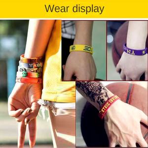 カスタム輝くロゴシリコンリストバンドプロモーションバスケットボールリストバンドブレスレット男性用ゴムバンドデザイン - Product Image 6