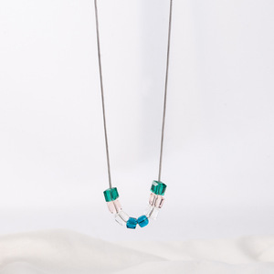 สร้อยคอคริสตัล ไทเทเนียมสตีลทรงเรขาคณิต ดีไซน์คริสตัลลูกบาศก์น้ำตาลขนาดเล็ก สำหรับสวมใส่ทุกวัน - Product Image 1