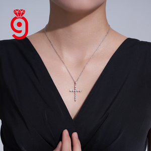 Collana Trendy a <span class=keywords><strong>Croce</strong></span> <span class=keywords><strong>con</strong></span> Moissanite e Pietre Pavé <span class=keywords><strong>in</strong></span> <span class=keywords><strong>Argento</strong></span> S925, Catena Regolabile per Donna, Ideale per Feste ed Eventi - Product Image 6