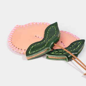 Cute 3D Peach <b>Leather</b> <b>Keychain</b> Handmade Vegetable Tanned Top Layer Cowhide Bag Charm Genuine <b>Leather</b> Car Hanging Ornament - Product Image 2