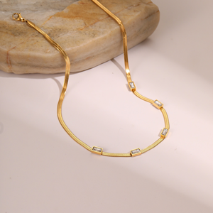 Collar de circonita cuadrada geométrica retro - cadena con colgante de acero inoxidable - cadena plana tipo serpiente - collar versátil para mujer - Product Image 5