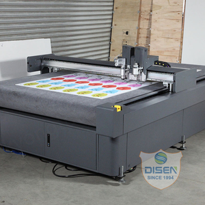 Máquina de Corte Digital Automática para Papel PP, Vinilo, PVC y Cartón Blando, con Motor PLC, Bomba y Dos Herramientas Oscilantes - Product Image 2