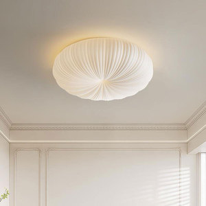 Gran oferta de luces LED de estilo nórdico Crema para dormitorio, cubierta de PE, luz de techo redonda con forma de calabaza - Product Image 1
