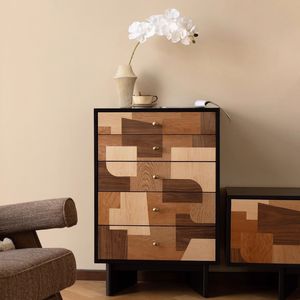 ตู้ลิ้นชักไม้เนื้อแข็งห้าชั้น ดีไซน์เก๋สำหรับเก็บของในห้องนั่งเล่นและห้องนอน - Product Image 1