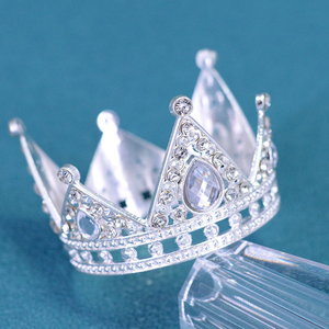 Tiara Redonda Barroca con Pequeños Diamantes <span class=keywords><strong>de</strong></span> Imitación para Accesorios <span class=keywords><strong>de</strong></span> Ramo <span class=keywords><strong>de</strong></span> Novia y Pastel - Product Image 5