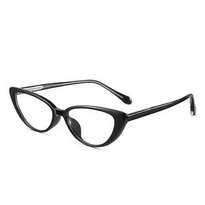 XUEDIAO 2026 Montature per <span class=keywords><strong>Occhiali</strong></span> <span class=keywords><strong>da</strong></span> Computer in TR90 <span class=keywords><strong>Trasparente</strong></span> a Occhio di Gatto con Lenti Anti-Luce Blu per Uso con Prescrizione - Product Image 6
