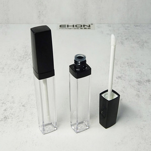 Emballage cosmétique carré OEM en gros, tubes à rouge à lèvres en plastique de 7,5 ml, contenants vides pour teinture à lèvres, logo personnalisé, bouchon à vis - Product Image 1