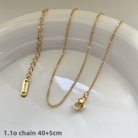 Chaîne de boîte croisée en or avec clavicule Chaîne gaufrée en os de serpent Acier titane étoilé géométrique Tendance