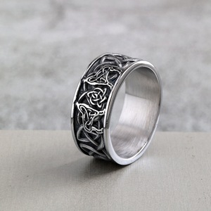 yunnique Bague unisexe en acier inoxydable avec tête de loup viking et nœud celtique, bijou fantaisie, cadeau, motif animal rond et géométrique - Product Image 2