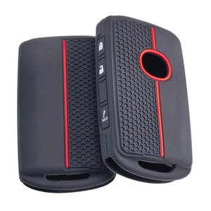 Housse de clé en silicone compatible avec Mazda 3 6 CX3 CX5 CX9 MX5 Miata, clé intelligente à 3 boutons (verrouillage, déverrouillage et fonction panique) - Product Image 6