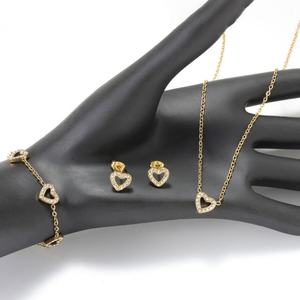 Parures de bijoux tendance en acier inoxydable plaqué or 14k 18k anti-ternissement avec strass pour femmes (collier, boucles d'oreilles, bracelet) - Product Image 2