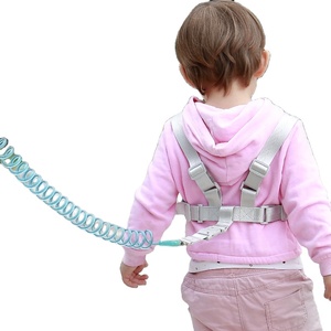 Aikajia <span class=keywords><strong>AKJ</strong></span> Laisse anti-perte convertible 3-en-1 |   Ensemble harnais et sangle de poignet réglables |   Sûr pour les bébés et les tout-petits, motif de dessin animé - Product Image 4