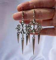 Pendientes puntiagudos góticos chapados en plata antigua de aleación de circón geométrico de moda de comercio exterior transfronterizo pendientes de personalidad