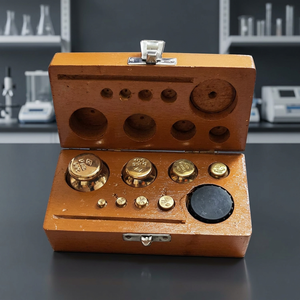 Ensemble de poids physiques 200g en métal, poids fractionnés dans un coffret en bois, fournitures éducatives - Product Image 3