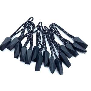 Dây Kéo <span class=keywords><strong>Puller</strong></span> Dây Dây End Thiết Kế Màu Đen TPU Tùy Chỉnh Dây Kéo Kéo Quyến Rũ Thiết Kế Logo Cho Quần Áo - Product Image 2