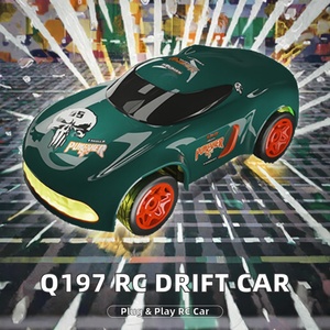 Mini-voiture de drift télécommandée Q197 à l'échelle 1/64 avec 6 couleurs de lumière intégrées et câble USB inclus - Product Image 2