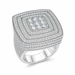 Anello Geometrico Audace da Donna, Gioiello da Dito in Stile Punk - Product Image 1