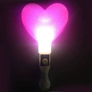 ไฟ LED รูปหัวใจแบบขายส่ง พร้อมโลโก้สั่งทำ ไฟกระพริบสำหรับงานแสดงสดและอุปกรณ์จัดงาน - Product Image 6