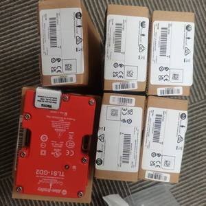 Relé de Seguridad Guardmaster AB 440G-T27251, 24V AC/DC, Módulo PLC Industrial Original - Product Image 2