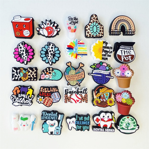 Stylo à perle de mise au point en silicone comestible bricolage série de poupées d'<span class=keywords><strong>horreur</strong></span> de dessin animé conçu à la main multi-styleSilicone 5g peluche Pzy - Product Image 6