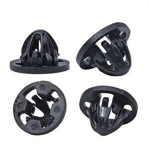 Clip de fixation pour ensemble de feux arrière Dodge Ram, 68084593AA, en plastique et nylon, pour réparation et remplacement - Product Image 3