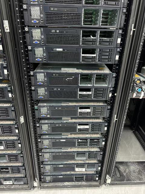 HPE Integrity RX2800 i4 AT101A Server 2*1200W 1*9520CPU 1*MEM Card