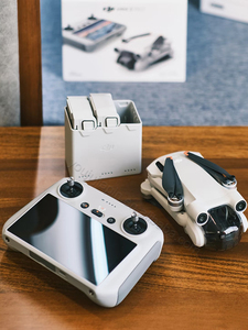 Drone DJI <span class=keywords><strong>Mini</strong></span> <span class=keywords><strong>3</strong></span> <span class=keywords><strong>Pro</strong></span> flambant neuf, <span class=keywords><strong>combo</strong></span> Fly More avec télécommande RC, 4K HDR, NEUF en STOCK à VENDRE / Livraison rapide - Product Image 5
