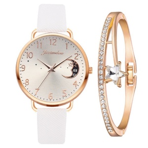 Nouvel ensemble de bracelets pour femmes avec motif lune et cadran numérique - Product Image 5