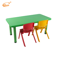 Ensemble Chaise et Bureau Scolaire en Plastique Moderne, Écologique, Durable et Réglable – Mobilier Commercial Simple pour Salle de Classe, Maison, Bureau, Chambre